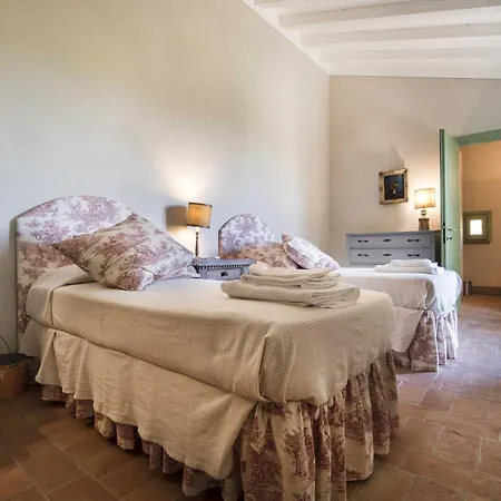 Borgo Di Camporsevoli