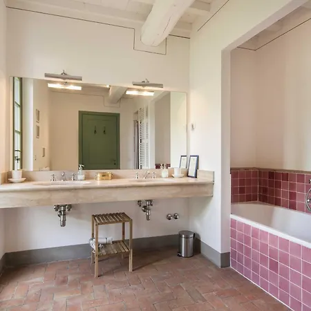Borgo Di Κατάλυμα σε φάρμα *