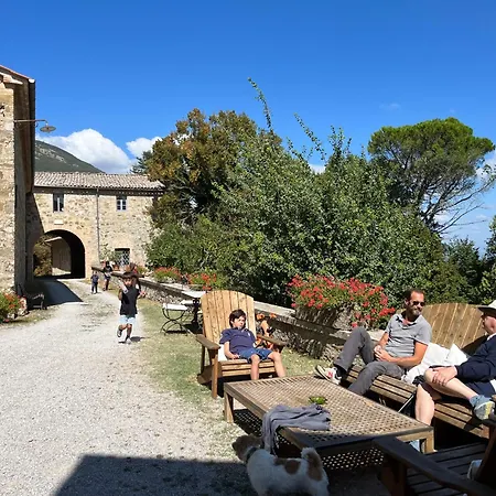 Borgo Di Camporsevoli